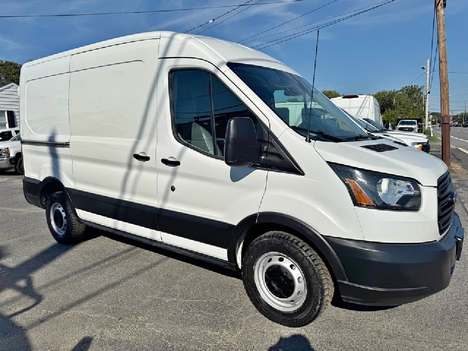 ford transit van 2019 1FTYE1DM8KKA66312 image ford transit van 2019 1FTYE1DM8KKA66312 image